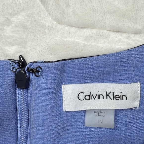 Calvin Klein Colorblock Sheath Dress Blue Navy Denim Look Sz 12 Sleeveless Chic - Picture 6 of 10